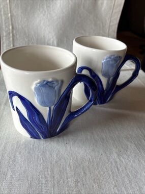 Delft Blue Tulip Ceramic Mugs – Set of 2